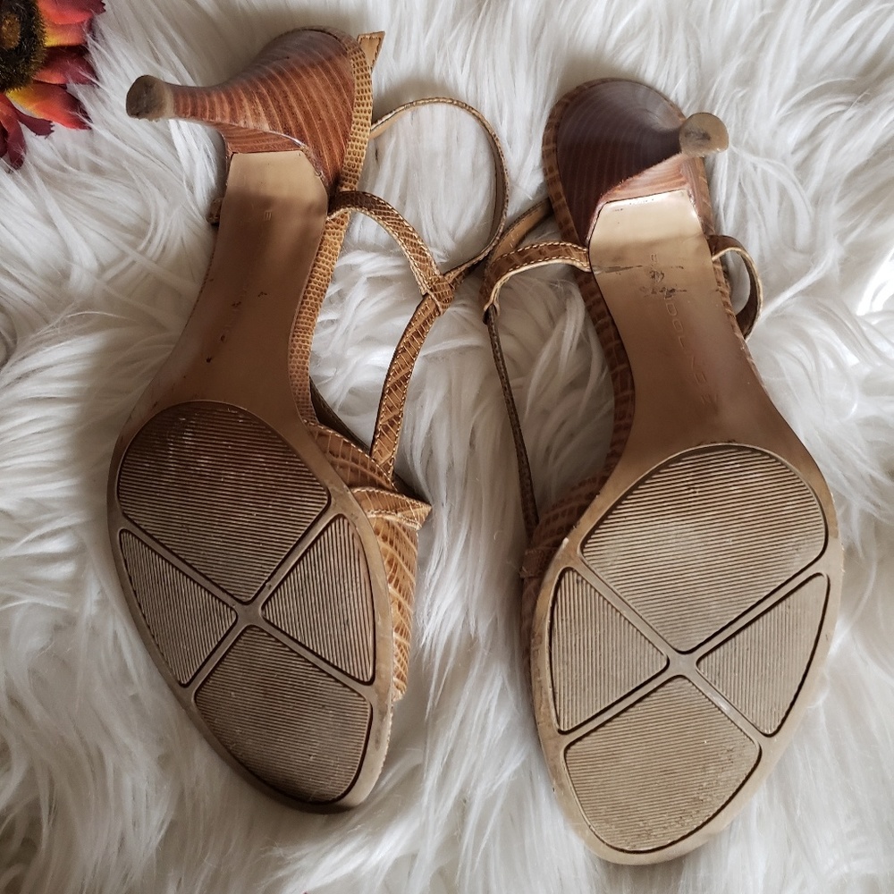 Tan Heels - Picture 3 of 5